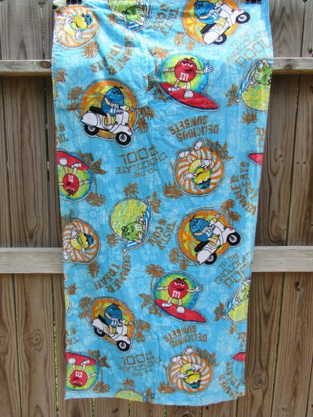 NWT 2013 M&M's World Towel Bag / 2-in-1 Beach Towel transform to Drawstring Tote